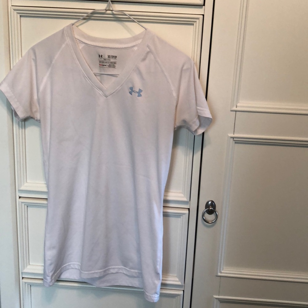 Under armour white workout shirt